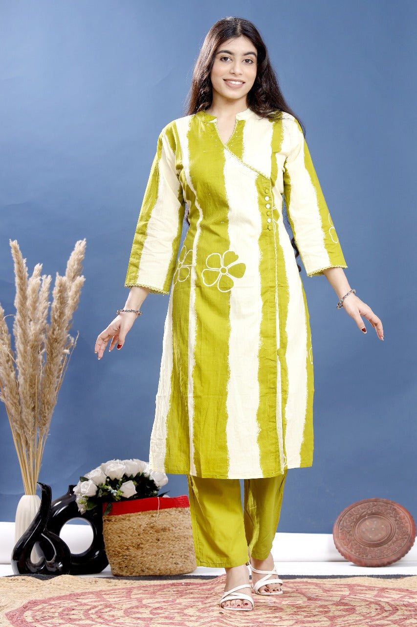 Elegant Ethnic Printed Kurta Set with Pants